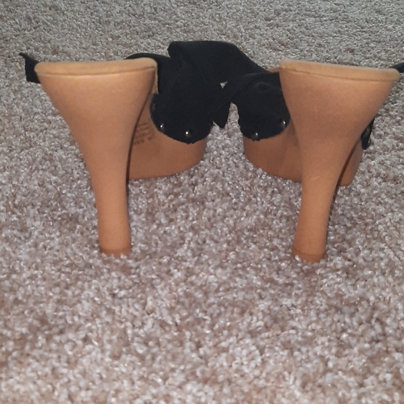 Slide on Fashionova Heels - Picture 3 of 5